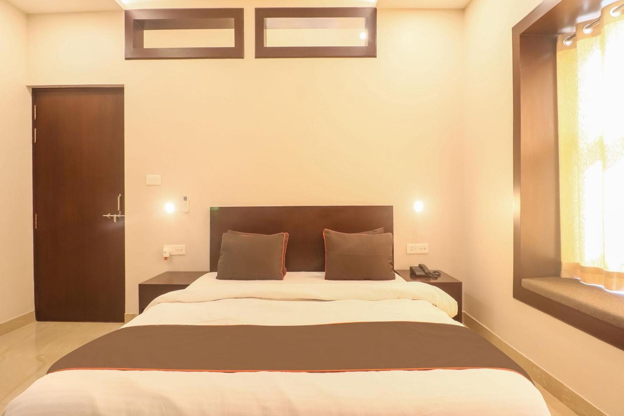 Townhouse Amaraa Farms Near Lulu Hypermarket Lucknow Dış mekan fotoğraf
