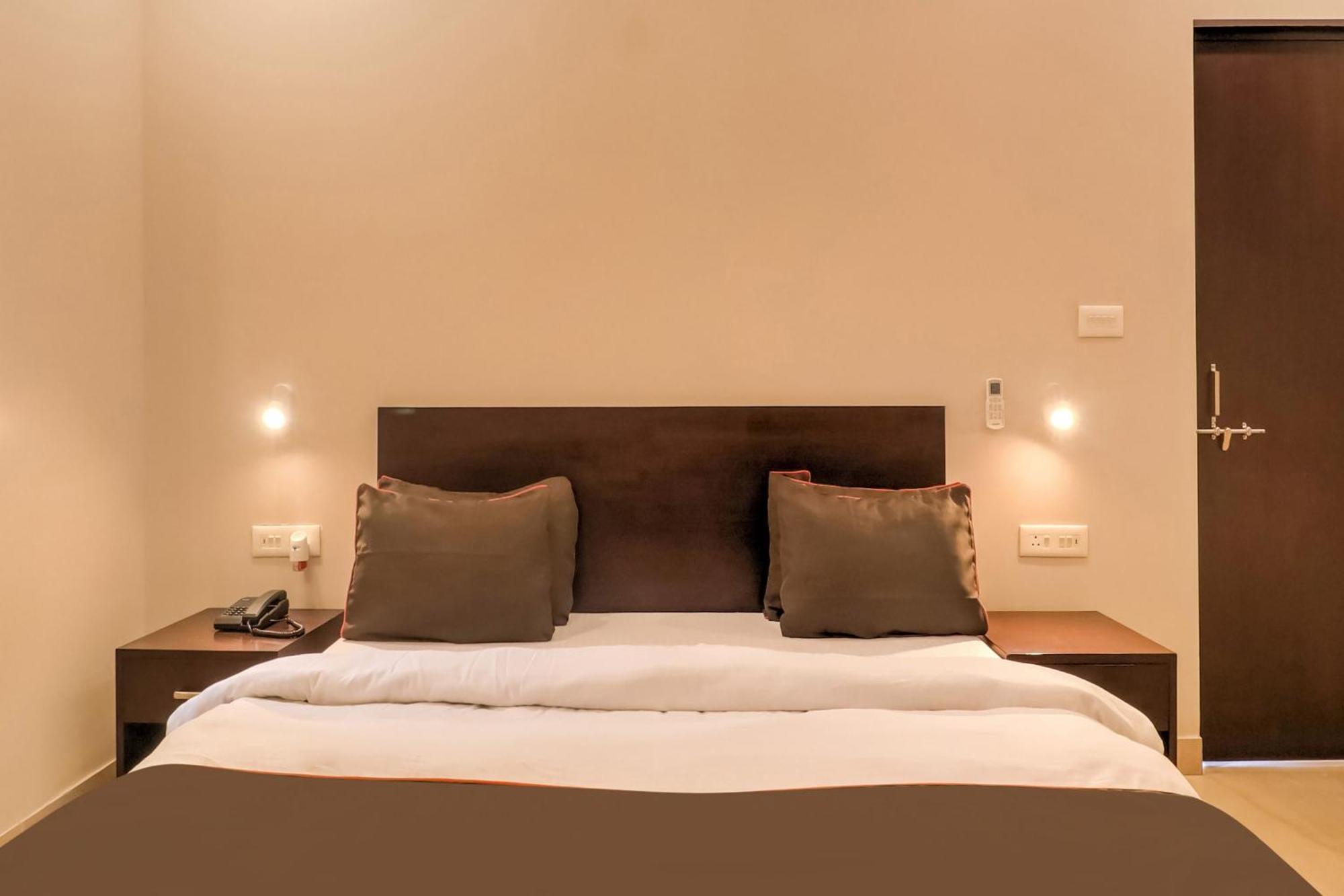 Townhouse Amaraa Farms Near Lulu Hypermarket Lucknow Dış mekan fotoğraf