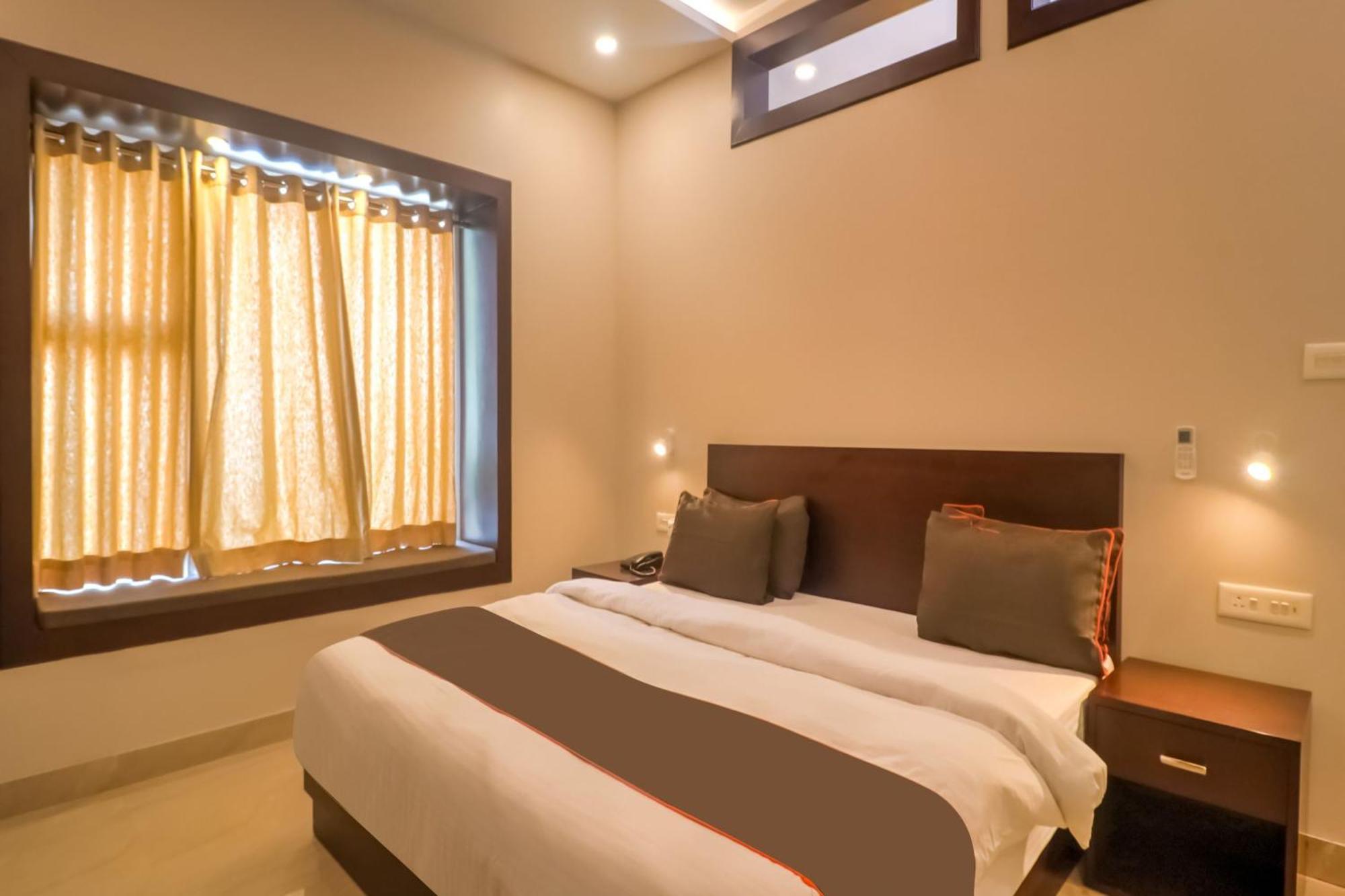 Townhouse Amaraa Farms Near Lulu Hypermarket Lucknow Dış mekan fotoğraf
