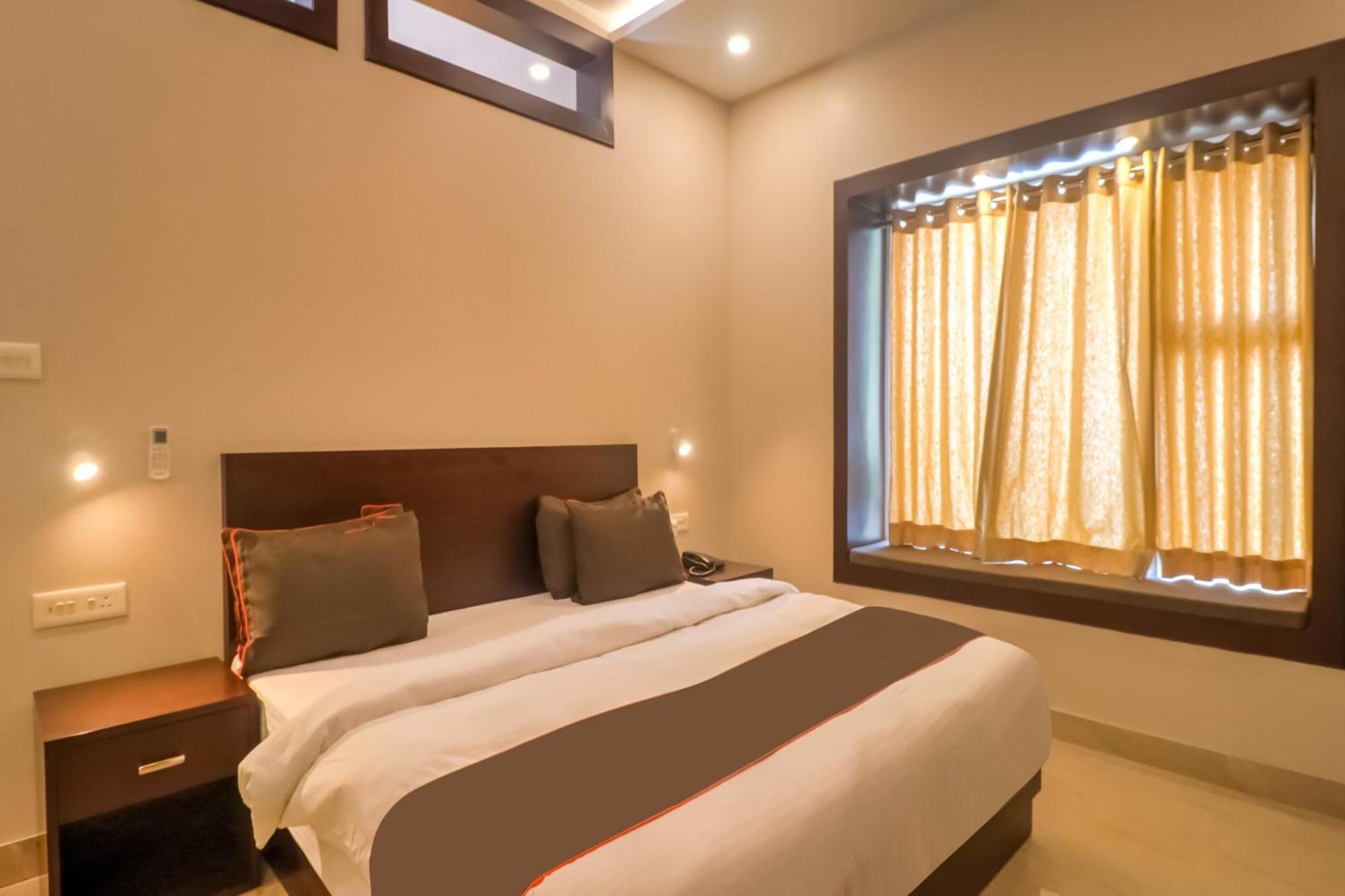 Townhouse Amaraa Farms Near Lulu Hypermarket Lucknow Dış mekan fotoğraf